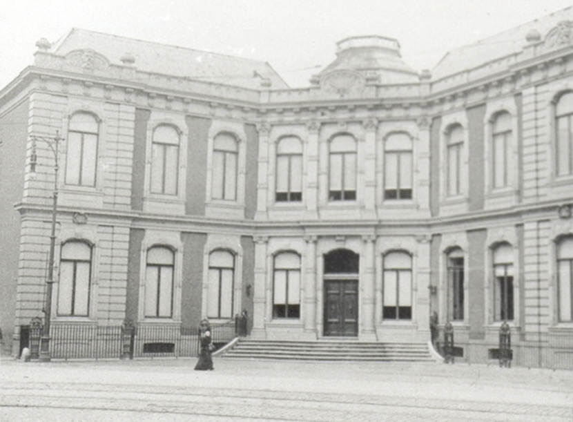 Locatie Kneuterdijk.