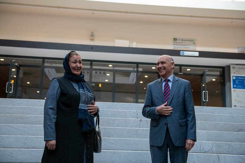 Minister Tom de Bruijn met Dr. Jalal