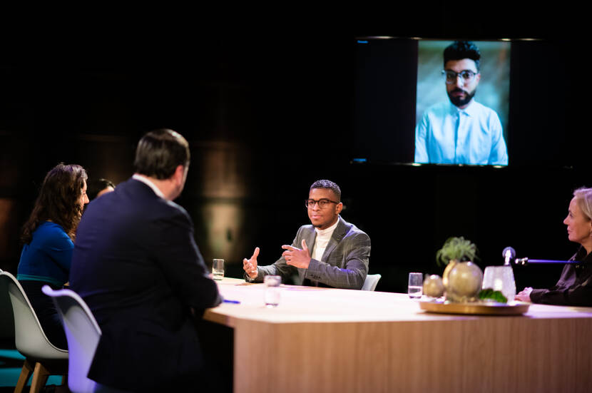 Kevin bij 'One Year Youth at Heart'