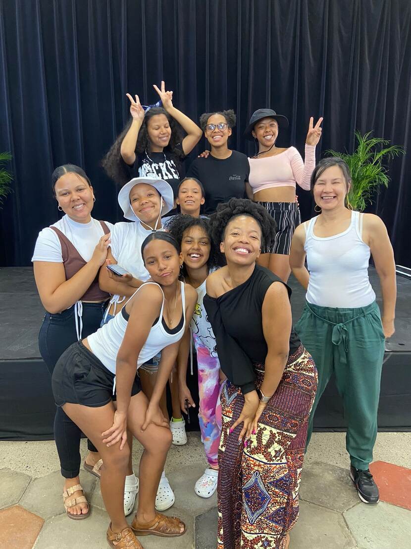 De groep meiden na de laatste repetitie.