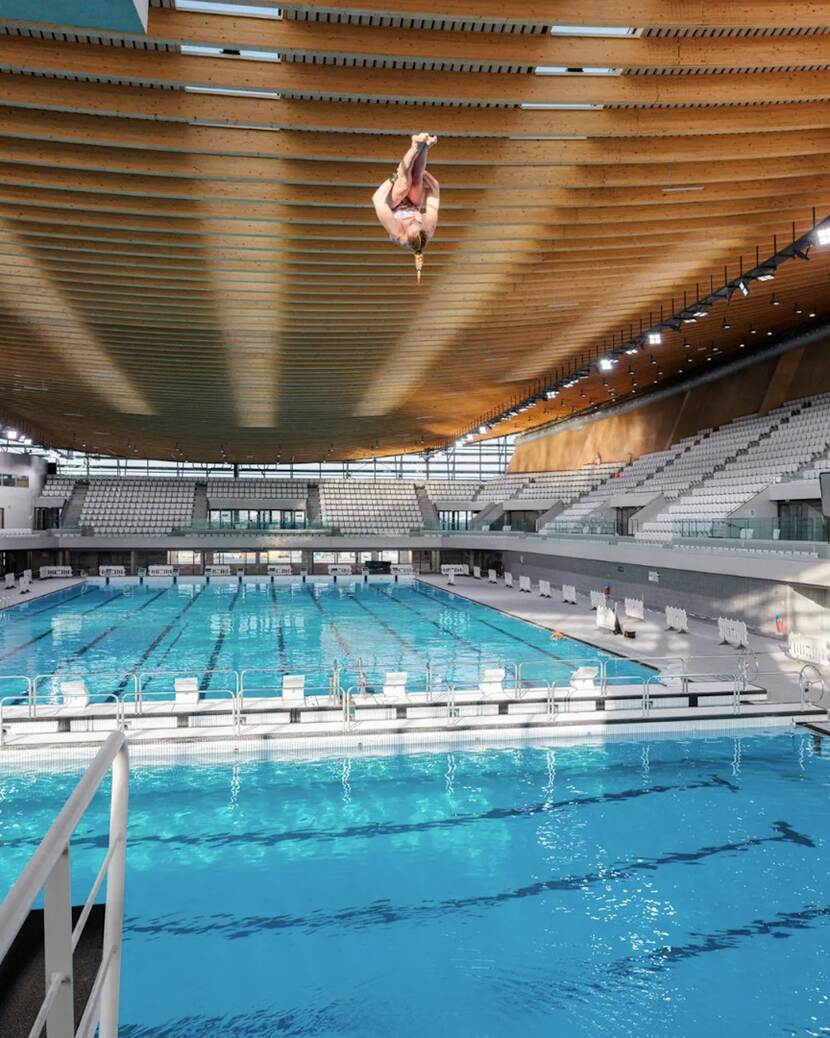 Een impressie van de binnenkant van de zwemhal.